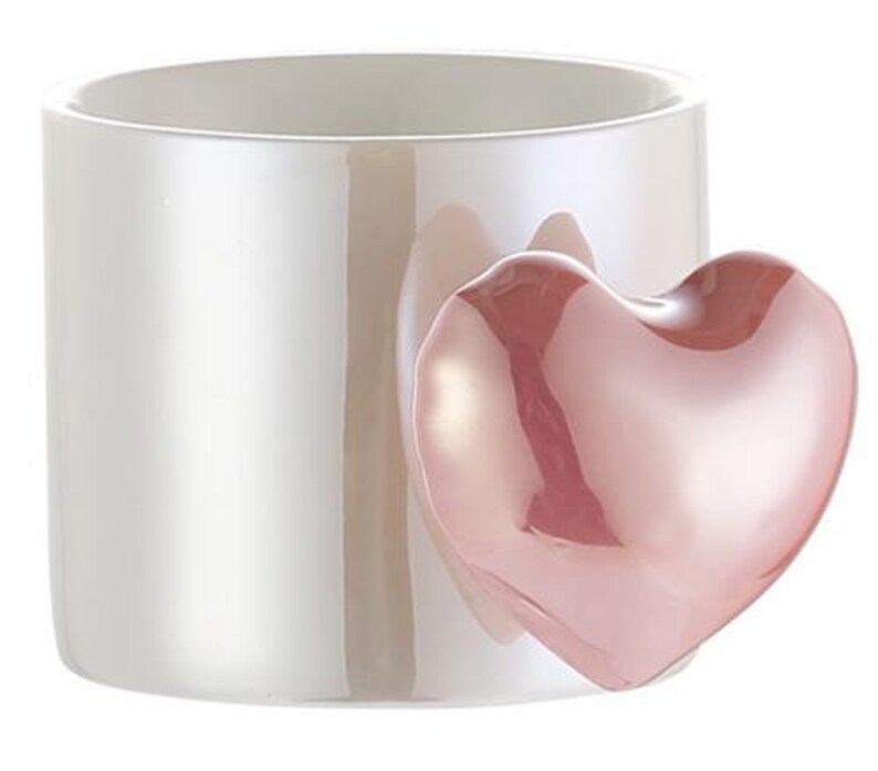 22B6C125-6113-8102-020F-8326A05F1D27